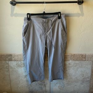 Capri hiking pants